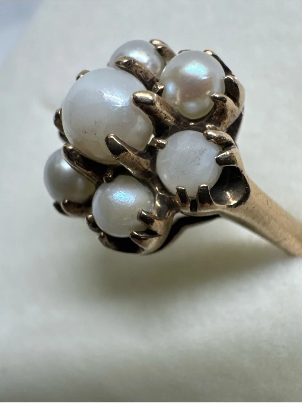 Vintage 10K Yellow Gold Pearl Flower Ring Size 5.5 Seven Pearls Claw 3.8g